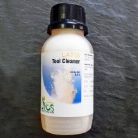 Natural biodegradable paint roller cleaner