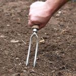 Stainless steel hand weeder